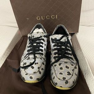 ******SOLD******* Gucci sneakers